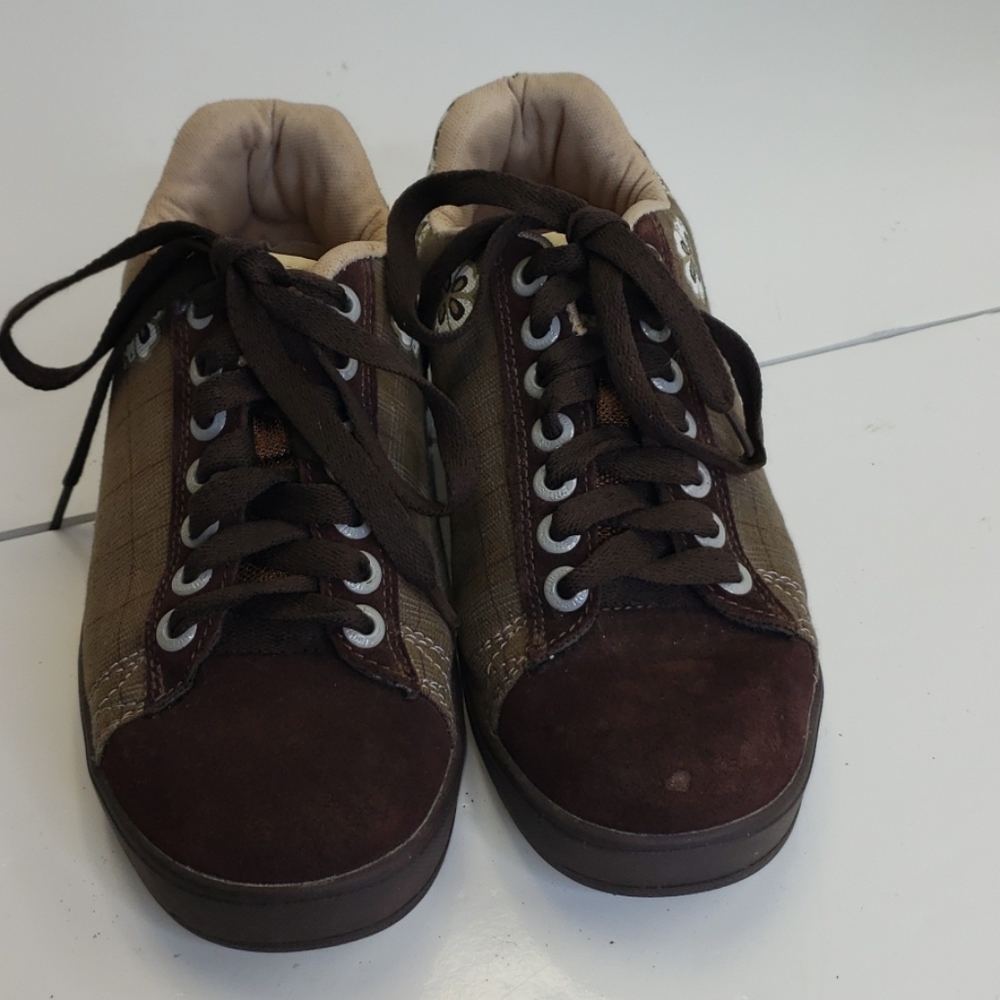 British Knights sneakers size 5